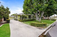 Building Photo - The Stute House - Charming 1940s Historic Home on Quiet Cul-de-Sac with Spa and Tiny House