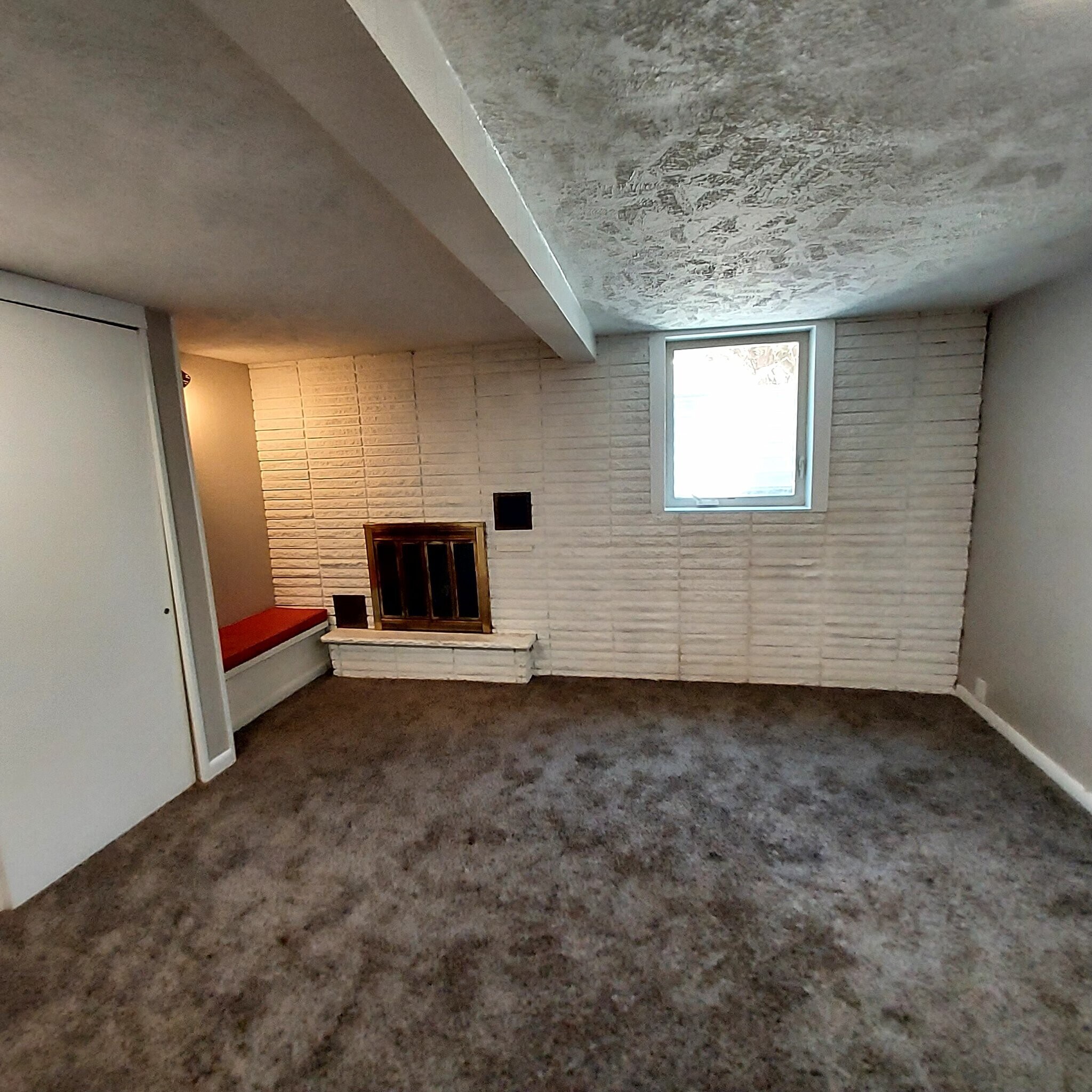 Building Photo - 3344 S Oakwood St
