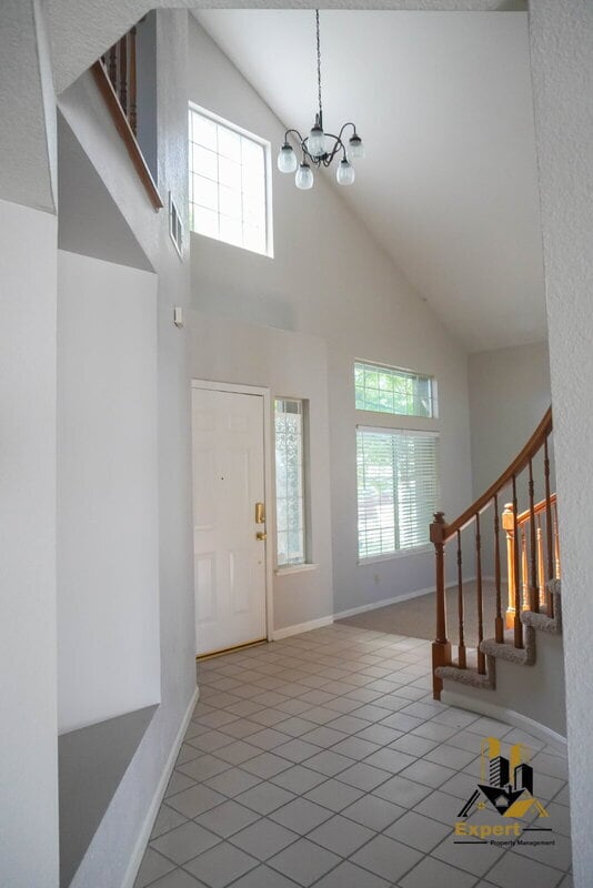 Building Photo - 8420 Oak Flat Way