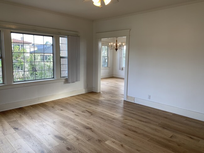 Living room view into Dining Room - 1417 Ellsmere Ave