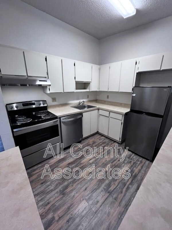 Building Photo - 3277 Fox Chase Cir