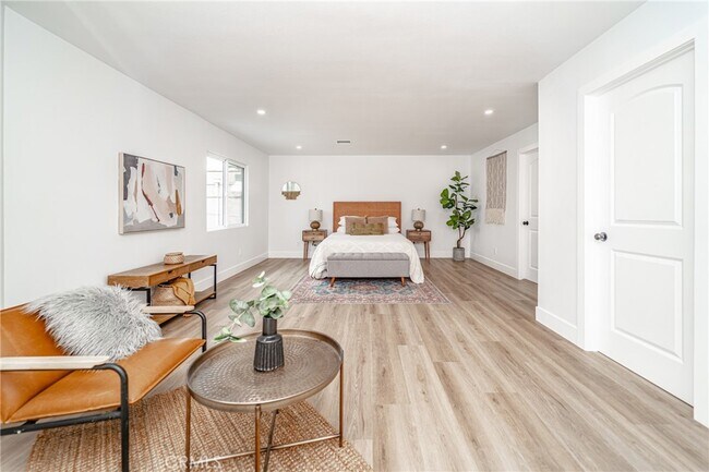 Building Photo - 6520 6th Ave