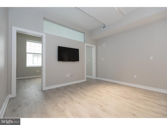 Building Photo - 1602 Sansom St