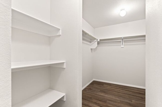 Building Photo - Fire Up Summer! Get a FREE Blackstone Grill if You Sign by July 15 | 3 Bed, 2.5 Bath Home in Farm...