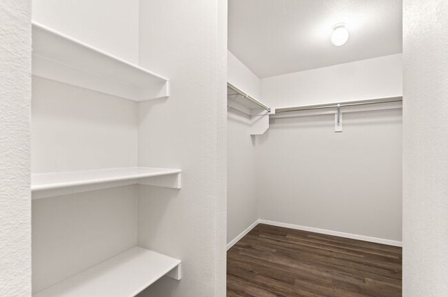 Building Photo - New Year's Promotion! Three Bedroom | Two ...