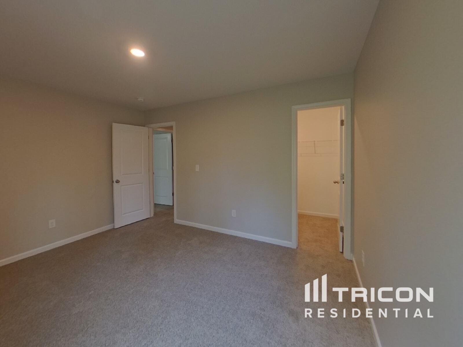 Building Photo - 260 Millen Dr