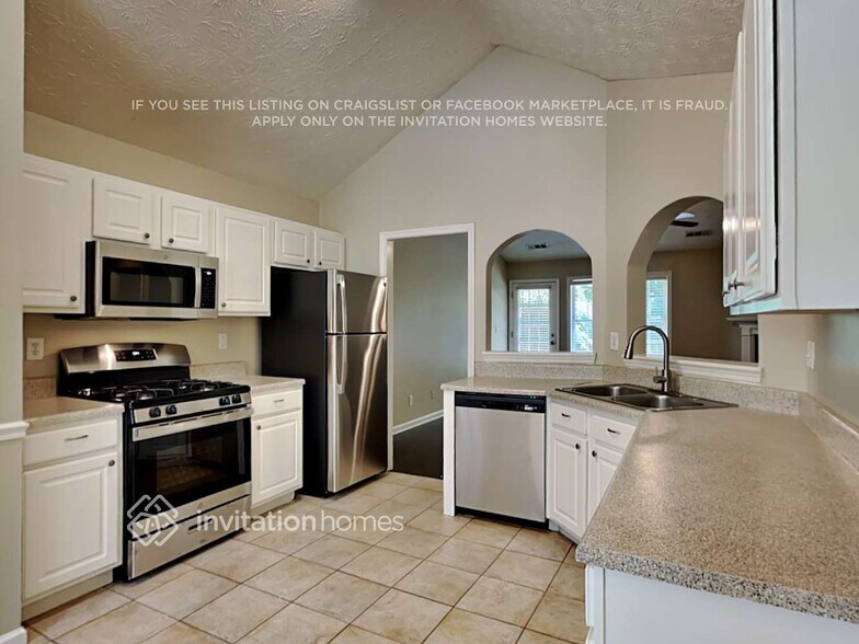 Building Photo - 544 Rivulett Ct