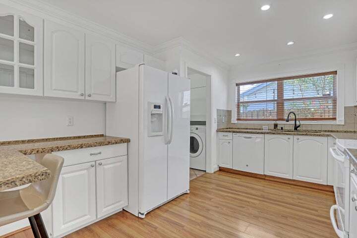 Building Photo - 6817 Barnwell Dr