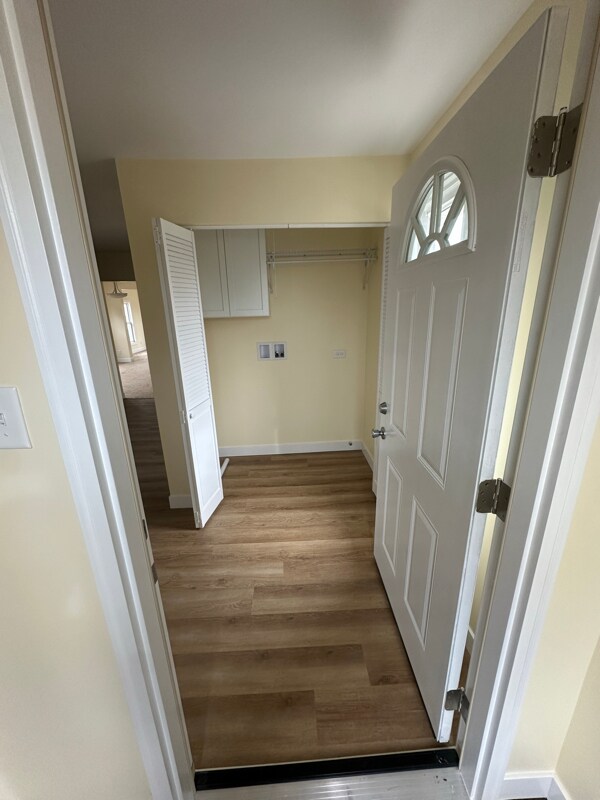 Building Photo - 729 Claim St