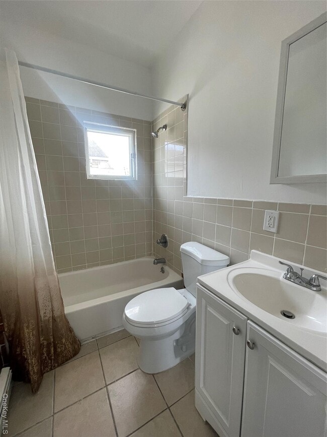 Building Photo - 70 Dobbs Ferry Rd