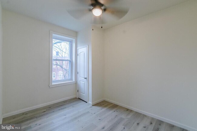 Building Photo - 5110 Webster St