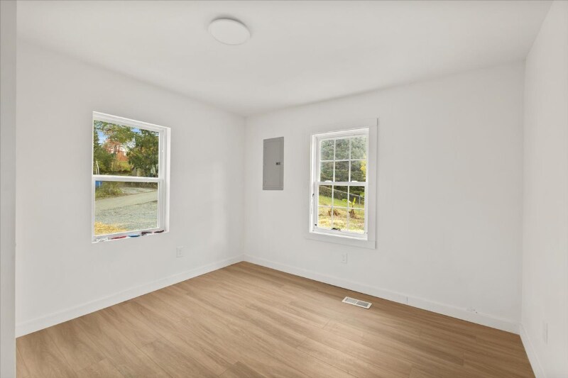 Building Photo - 145 New St