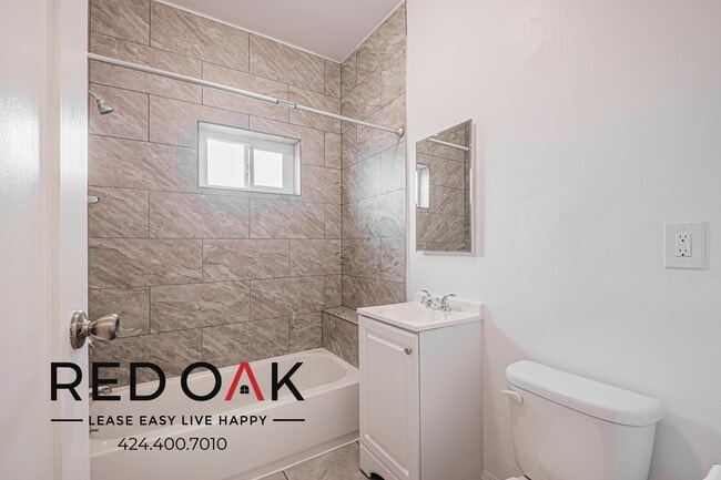 Building Photo - 921 S Bonnie Brae St