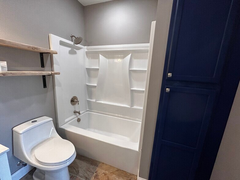 Bathroom - 4 Southern Way Ln