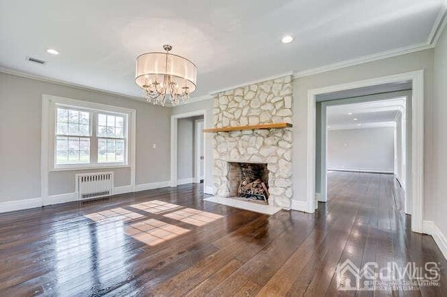 Building Photo - 55 Devon Rd