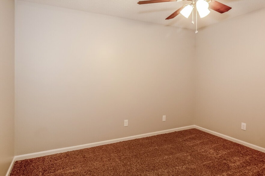 Building Photo - 6042 Bartley Ridge Dr