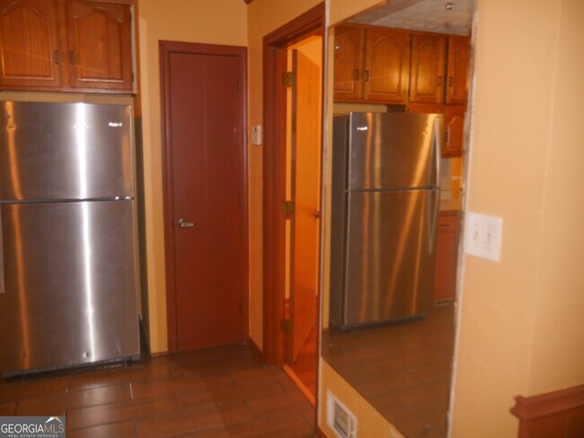 Building Photo - 6451 Edenfield Dr