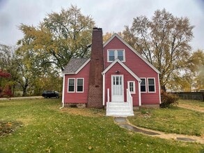 Building Photo - River Beach Drive