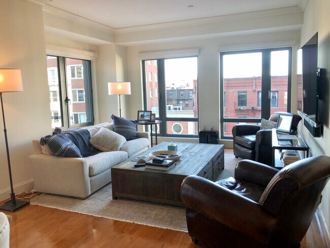 Building Photo - 778 Boylston St
