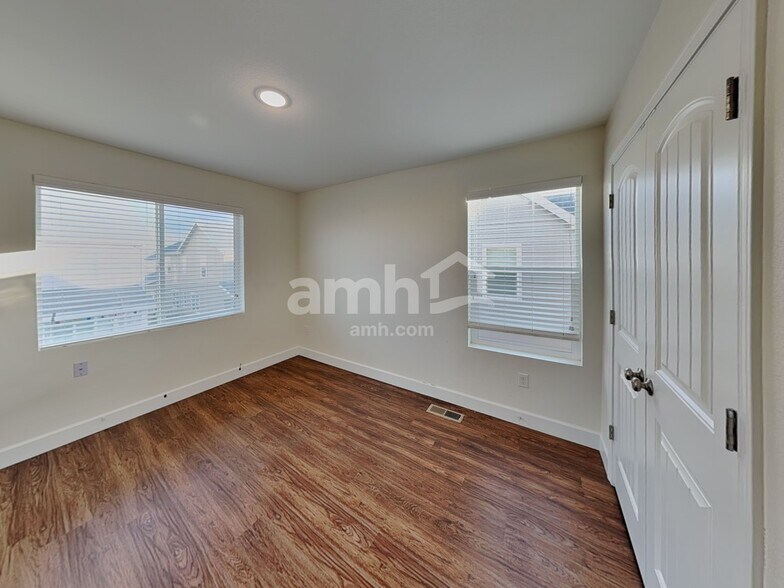 Building Photo - 4303 Crestone Peak St