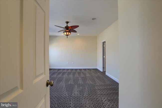 Building Photo - 978 Powder Horn Dr