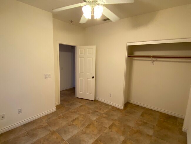 Building Photo - 1648 Rigel St