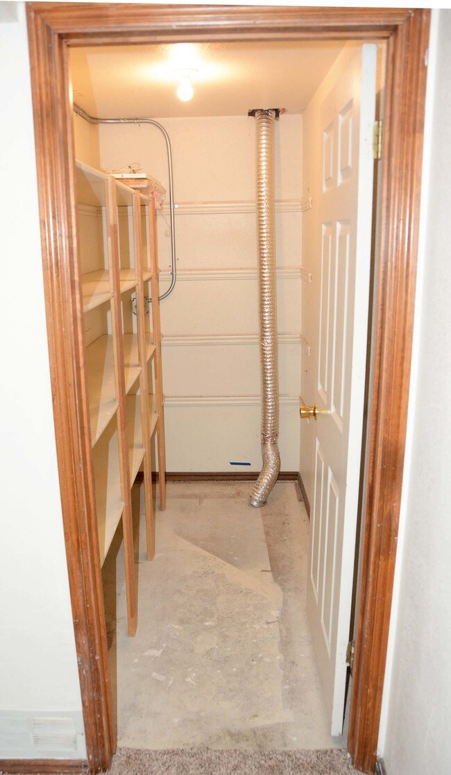 Building Photo - 648 N 1050 W