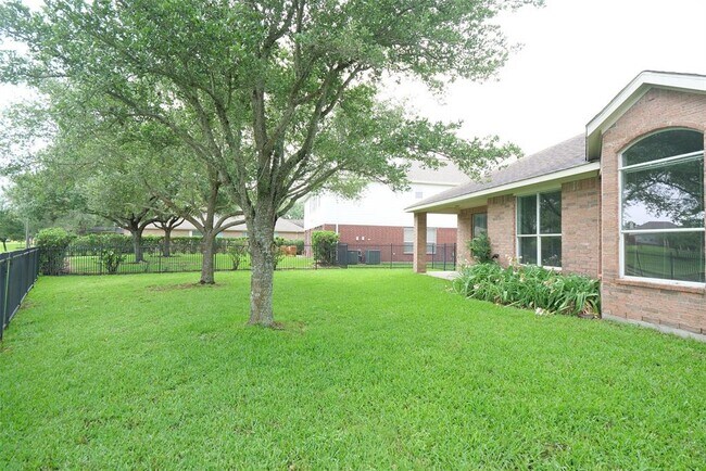 Building Photo - 24403 Lanning Dr