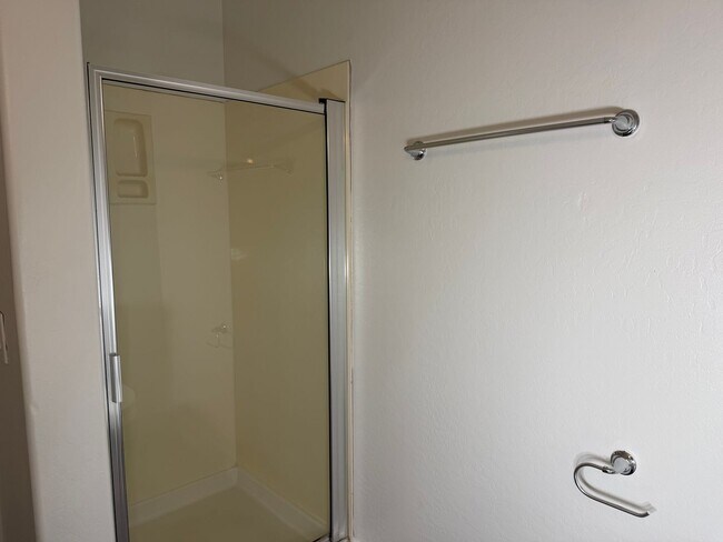 Building Photo - 42502 W Somerset Dr
