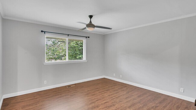 Building Photo - Midtown Tulsa | 3 Bed | 2 Bath |