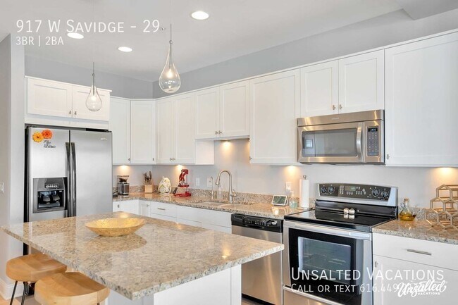 Building Photo - Spring Lake Condo w/ Lake Views