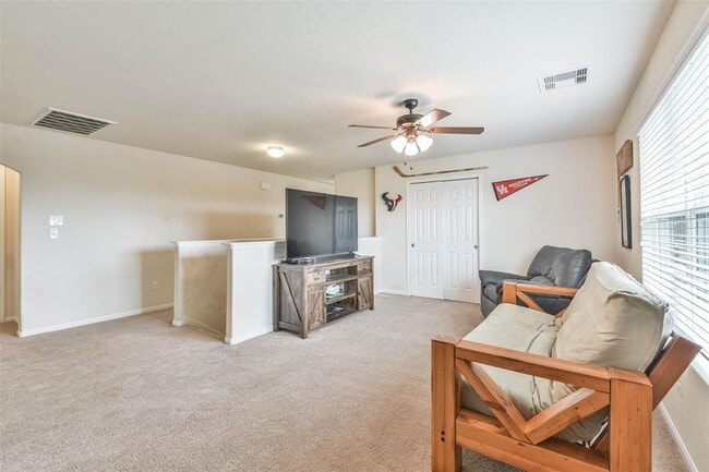 Building Photo - 18626 Each Elm Way