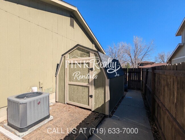 Building Photo - 3230 Breckenridge Dr W