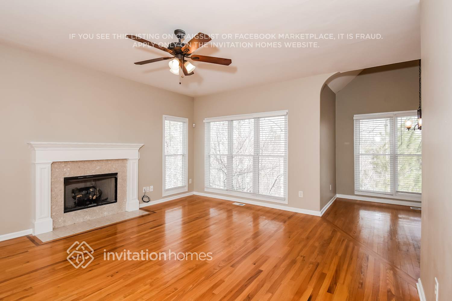 Building Photo - 2026 Castlemaine Cir