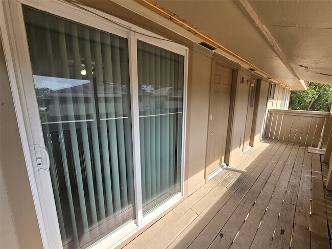 Building Photo - 5628 Birchmont Dr