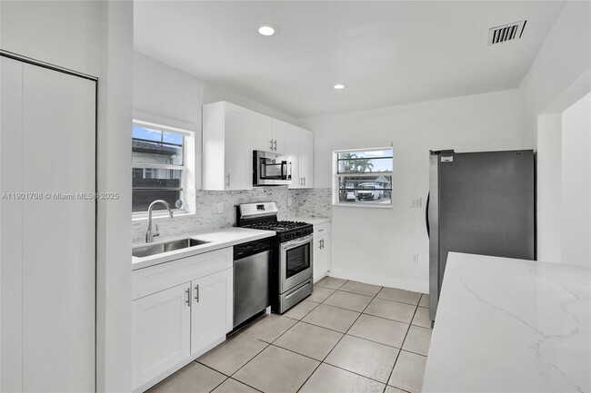 Building Photo - 5750 NW 111th St