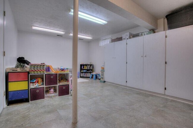 Building Photo - 307 Marian Ave