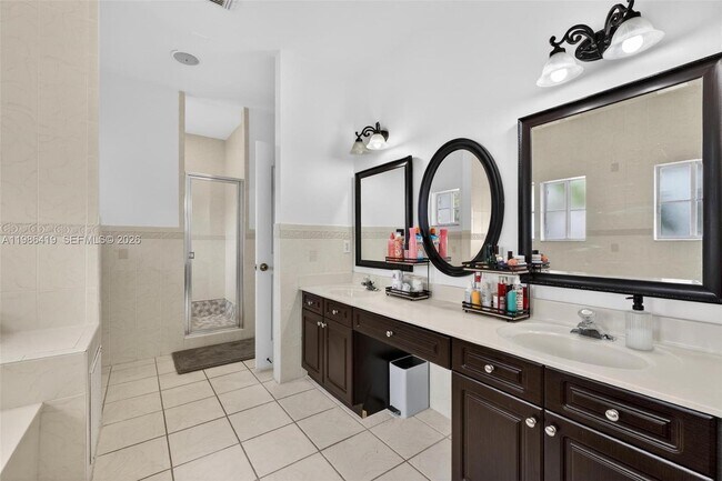 Building Photo - 15874 SW 138th Terrace