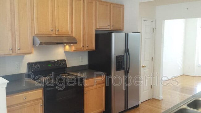 Building Photo - 4321 Meredith Creek Dr