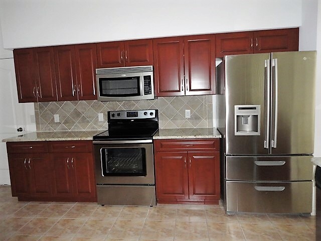 Building Photo - 471 Westchester Hills Ln