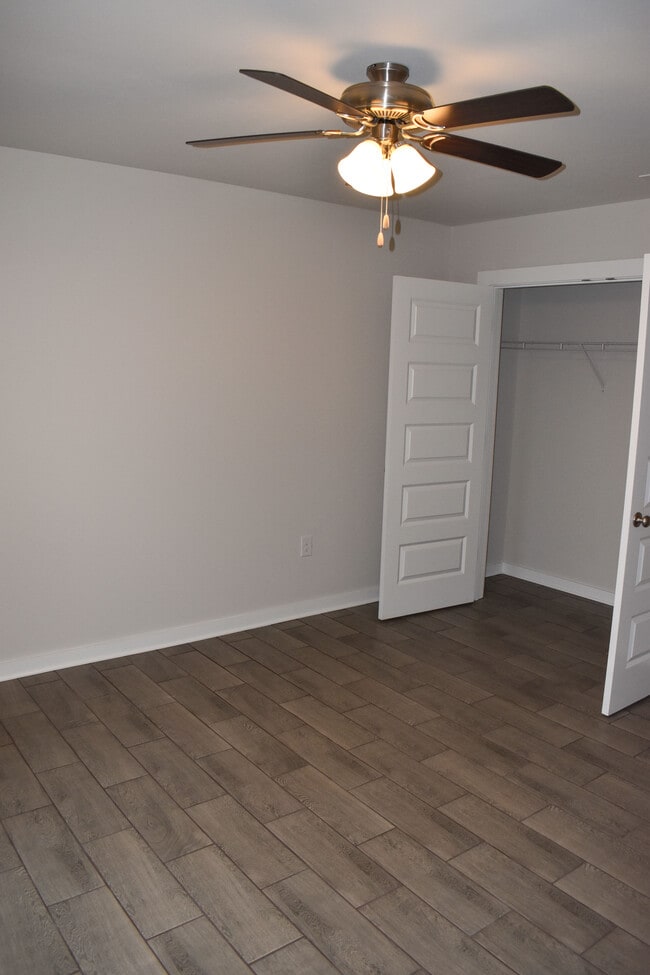 Building Photo - 130 East Ave