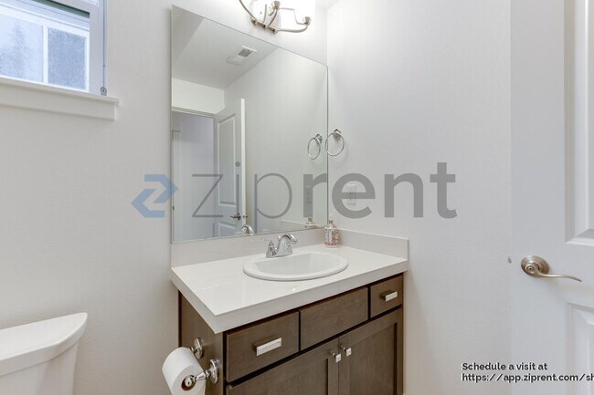 Building Photo - 18602 46th Ave SE