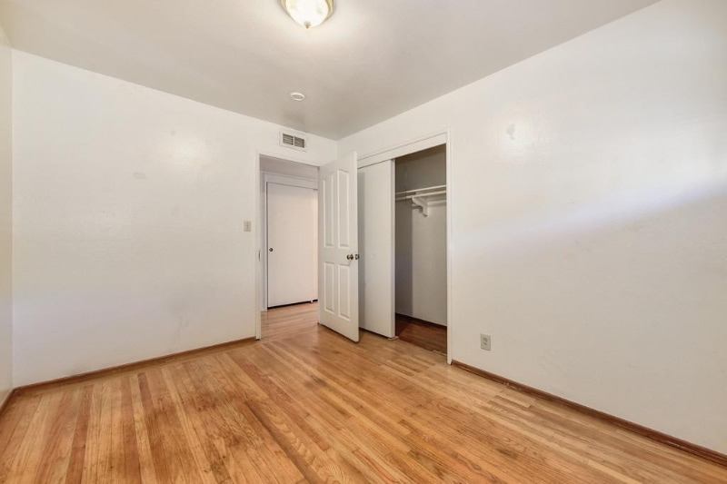 Building Photo - 1302 Frances Dr