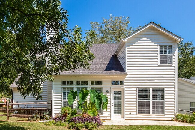 Building Photo - 8302 Bristol Ford Pl