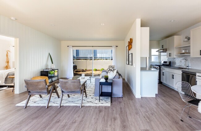 Building Photo - 6459 Sycamore Meadows Dr