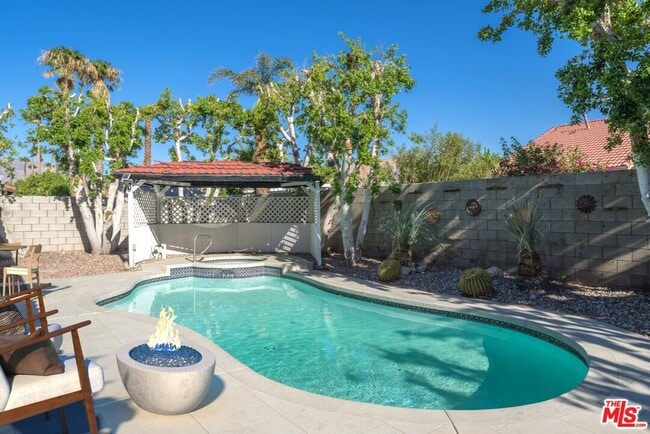 Building Photo - 67350 Medano Rd