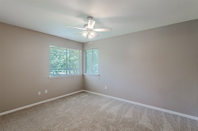 Building Photo - 18506 Creekfield Ct