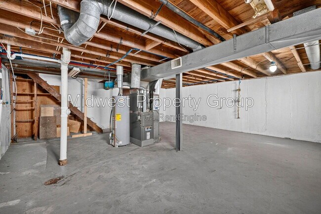 Building Photo - 338 Lancashire Rd