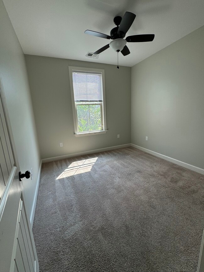 Building Photo - 2289 Wellspring Ln