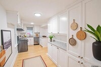 Building Photo - 30114 Oak St